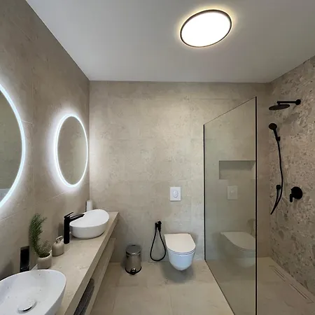 Loza Blue, Island Apartment
