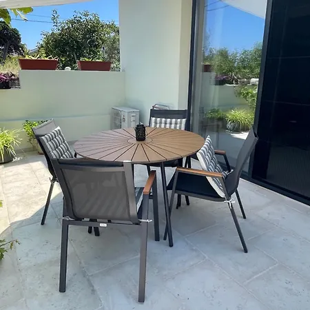 Loza Blue, Island Apartment
