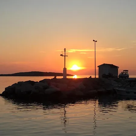 Loza Blue, Island Lägenhet Premuda