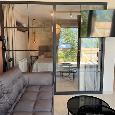 Loza Blue, Island Premuda